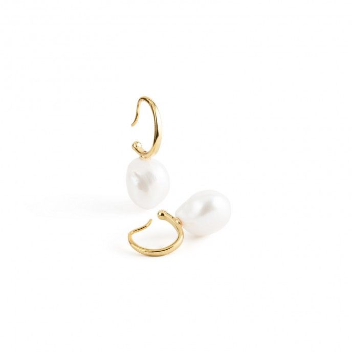 SILVER HOOPS WITH PEARL