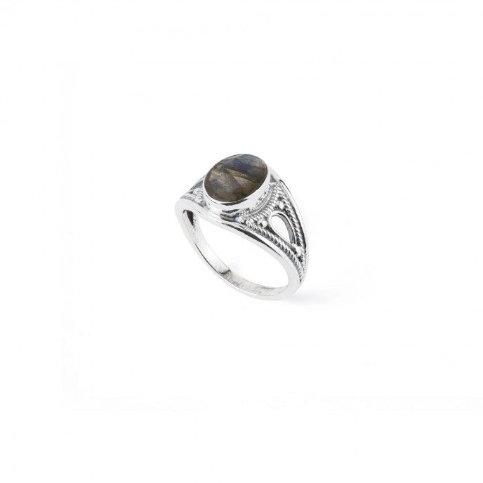 SILVER RING WITH STONE