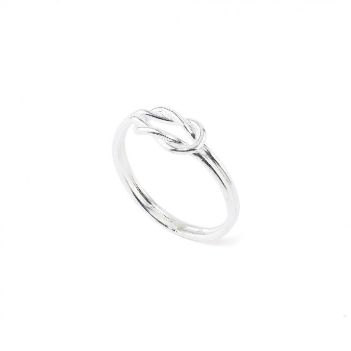 SILVER RING WITH KNOT