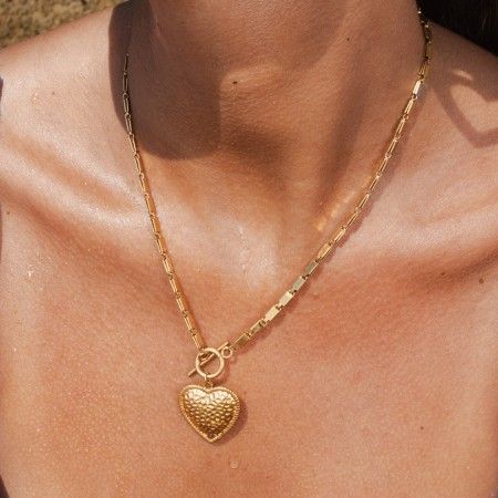 COLLAR DE ACERO CON CORAZN